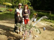 Zacharias mit Achim und Illo vor seinem Werk